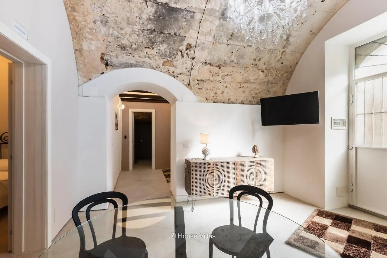 Housevillas - Suite Iblarche Noto Apartment