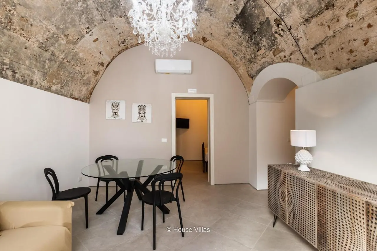 Housevillas - Suite Iblarche Noto Apartment