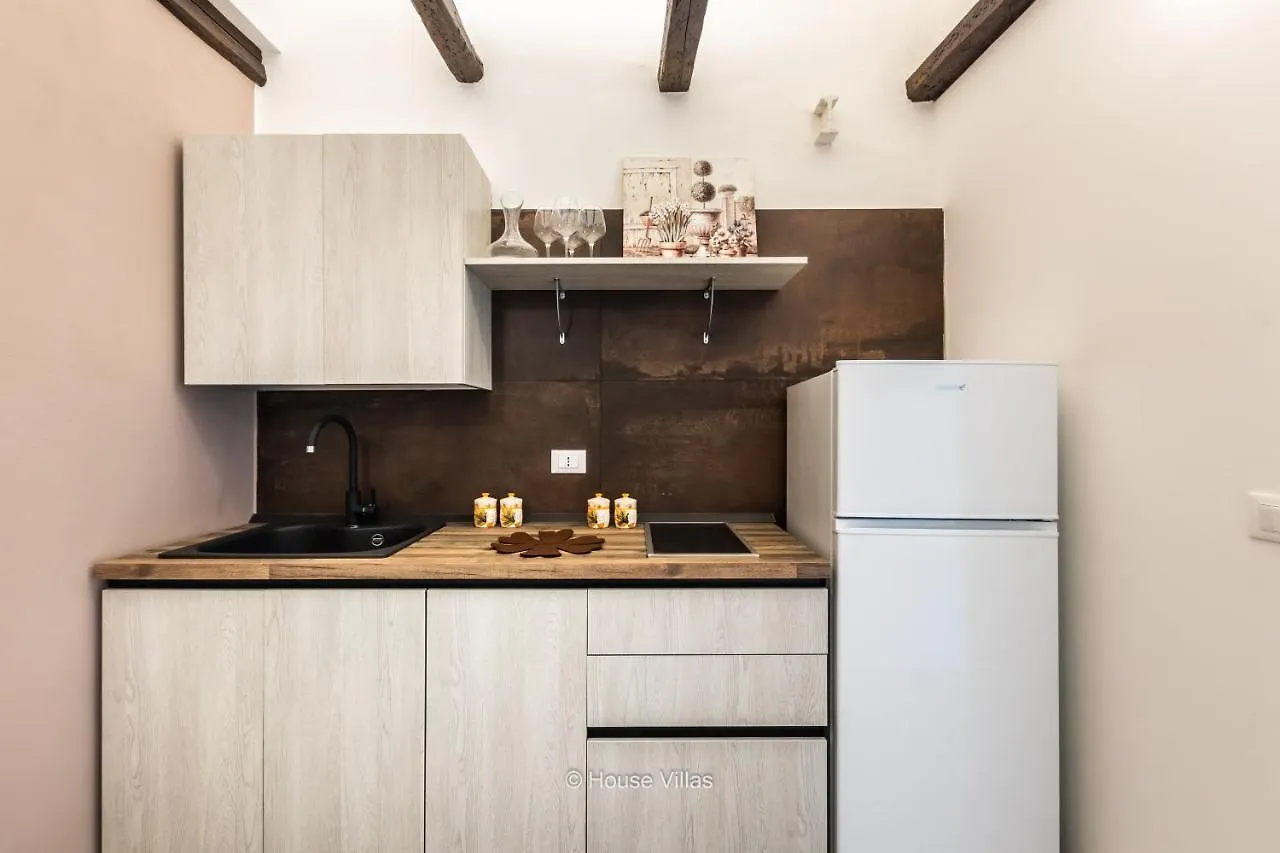 Housevillas - Suite Iblarche Noto Apartment